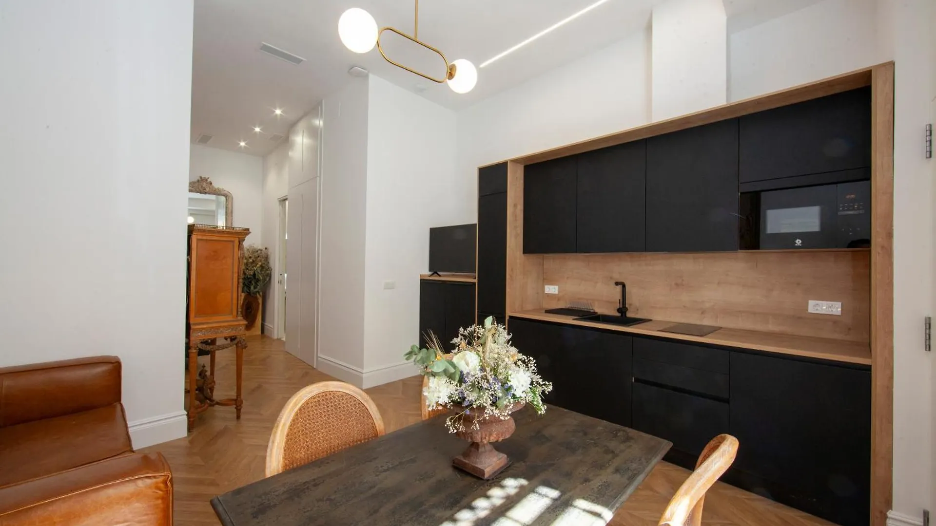 Pries Homes - Center Beach Malaga 0*,  Spain