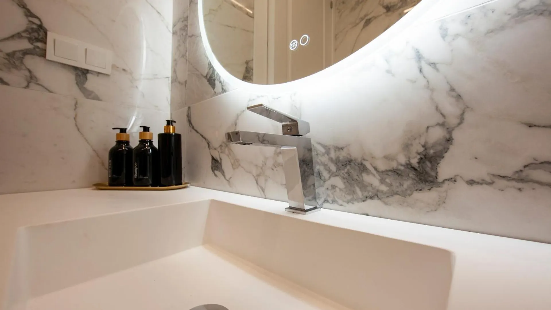 شقة Pries Homes - Center Beach مالقة